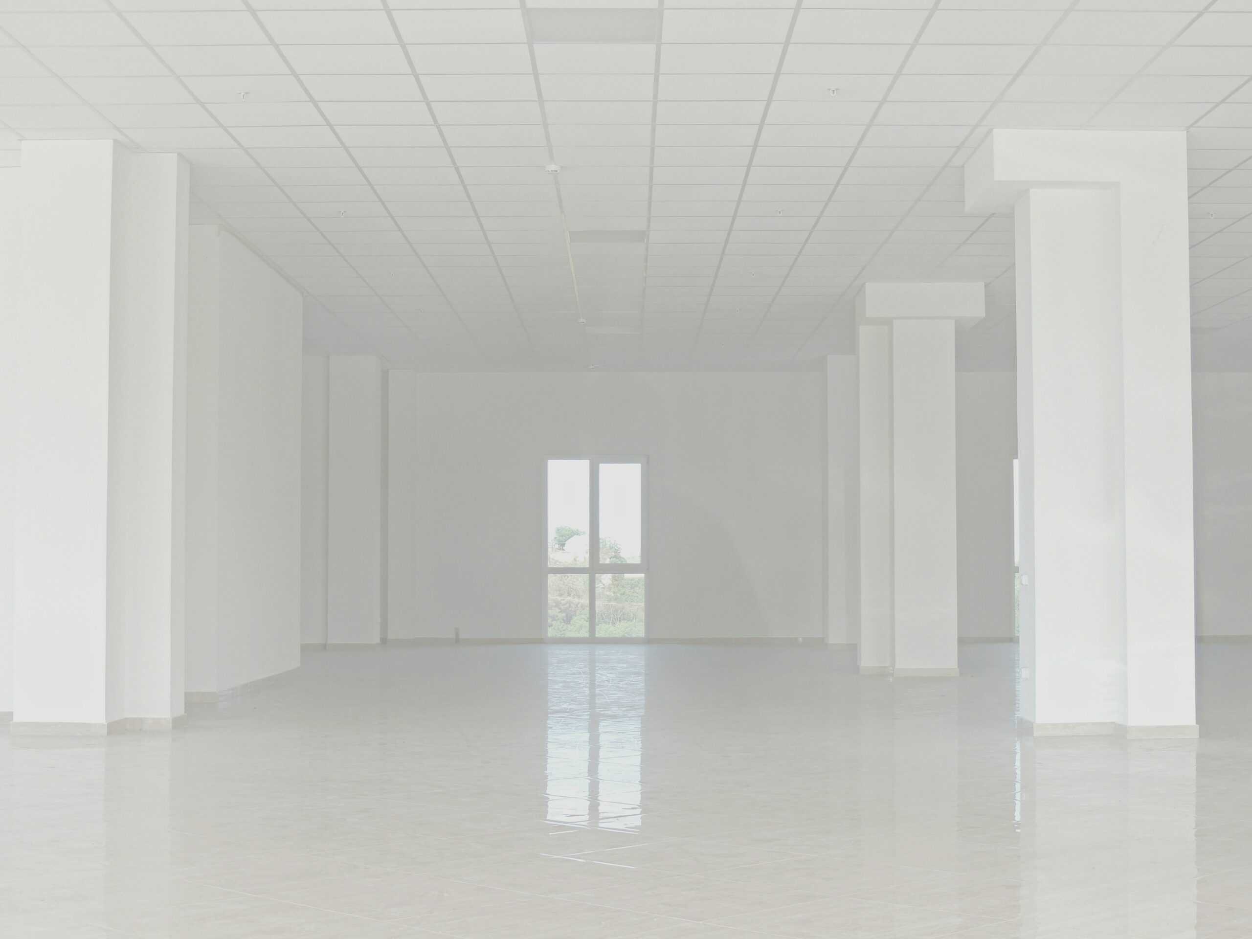 Piso porcelánico gran formato instalado en sala moderna
